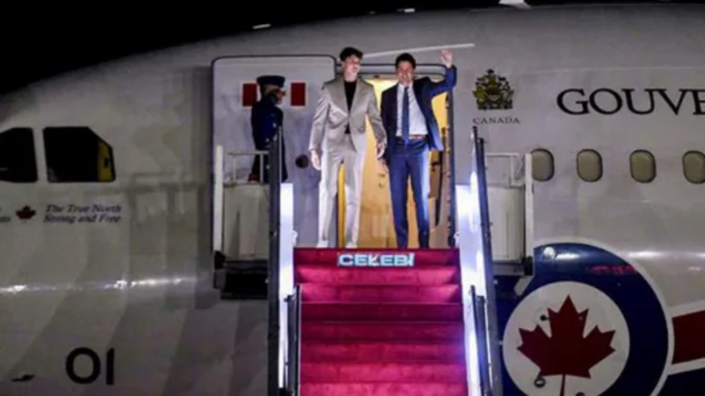 Justin Trudeau plane, Justin Trudeau stuck in India, Canadian PM, Canada Justin Trudeau, Justin Turdea and PM Modi, PM Modi Justin Trudeau at G20, Justin Trudeau news,