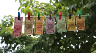 LIC gratuity, family pension rules 2023