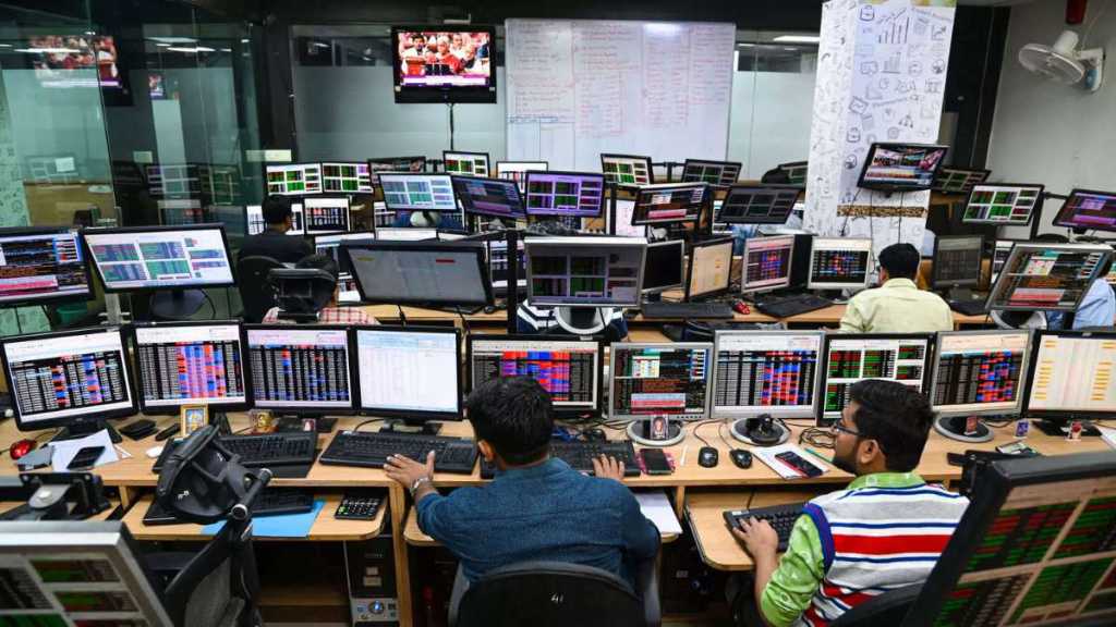 Markets set for a slow start on Monday: See GIFT Nifty, FII data, crude, F&O ban, more before market opens