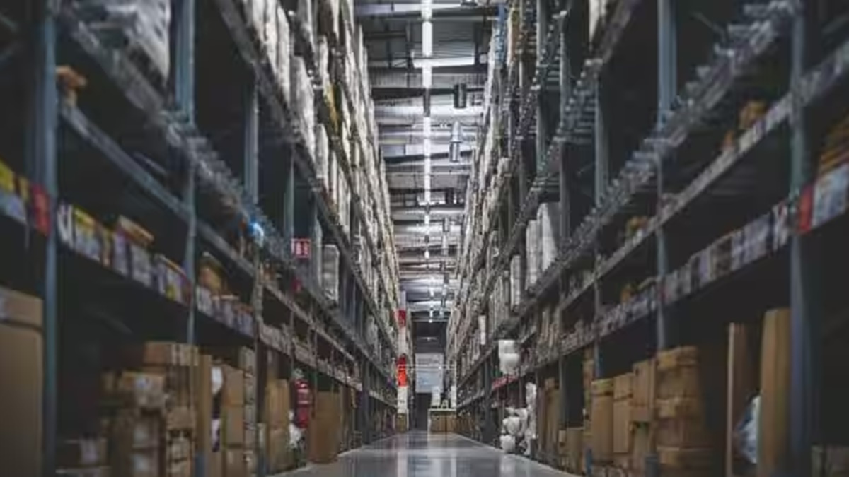 warehouse warehouse