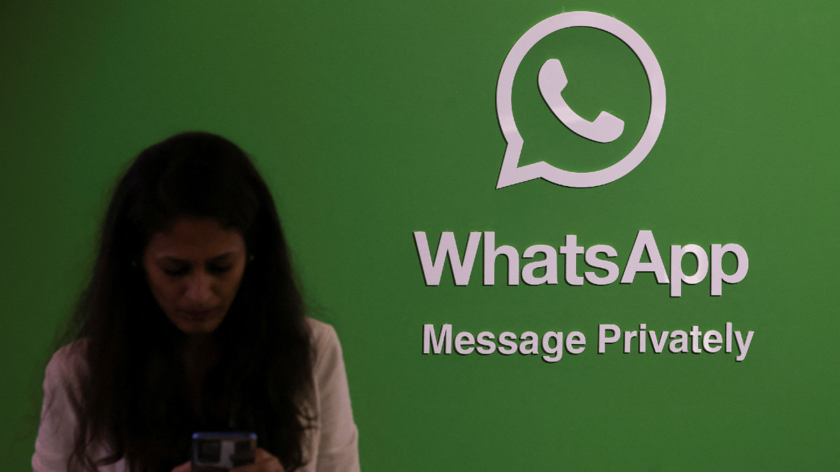 WhatsApp to bring chat interoperability support to comply with EU regulations WhatsApp to bring chat interoperability support to comply with EU regulations
