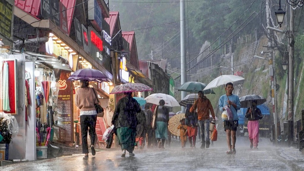 weather conditions, Weather update, Rainfall predictions, Rainfall, Rains, India Meteorological Department, IMD, Rainfall in Uttar Pradesh, Rainfall in Bihar, Rainfall in Jharkhand, Rainfall in Chhattisgarh, Rainfall in Assam, Rainfall in Manipur, Rainfall in India, Weather prediction, Delhi rains, UP rains, Himachal weather, Uttarakhand weather