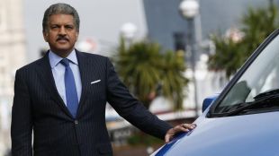 Anand Mahindra is proud to use "this Made-in-India" phone, will switch to Pixel 8 when Google starts local assembly in 2024
