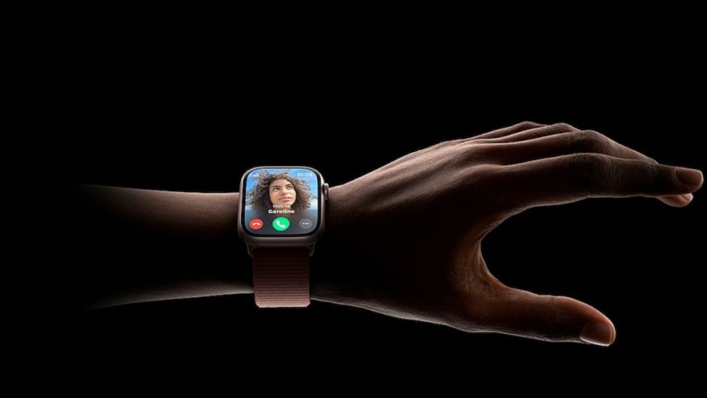 Apple Watch double tap gesture finally available on Apple Watch Series 9, Watch Ultra 2 with watchOS 10.1 update how to update, eligible devices