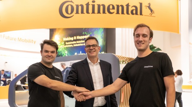 The collaboration between the companies was initiated by Continental’s Corporate Venture unit (co-pace). The Corporate Venture unit also participated in the Munich-based company as a financial investor in a Series-A financing of DeepDrive that was completed at the beginning of the year.