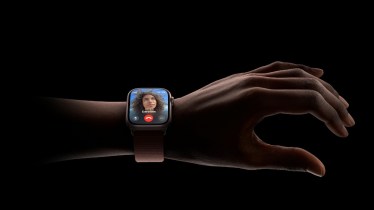 Apple Watch Series 9 double tap feature available to users with new watchOS 10.1 beta update: Details