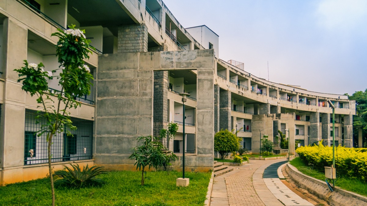 The institute further said that the consulting firms made the most offers with 218. The institute further said that the consulting firms made the most offers with 218.
