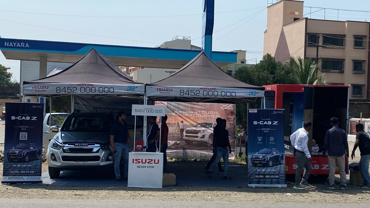 Isuzu S-Cab Z roadshow