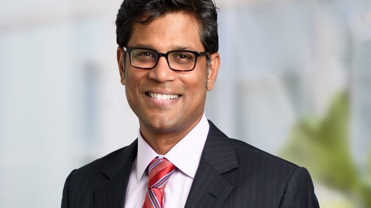 Earlier he contributed as an Associate Dean of the UNC Kenan-Flagler Business School for 16 years at the University of North Carolina.