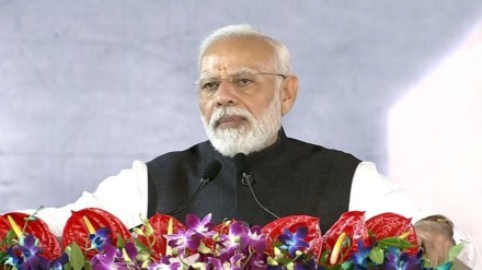 Madhya Pradesh: PM Modi lauds role of Sadhguru Seva Sangh Trust, releases commemorative stamp of Arvind Bhai Mafatlal