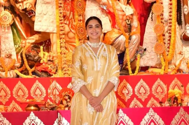 Sharvari Wagh poses for a picture at the North Bombay Sarbojanin Durga Puja, marking the Maha Saptami of the Durga Puja festival, in Mumbai. (Source: Indian Express/Varinder Chawla)