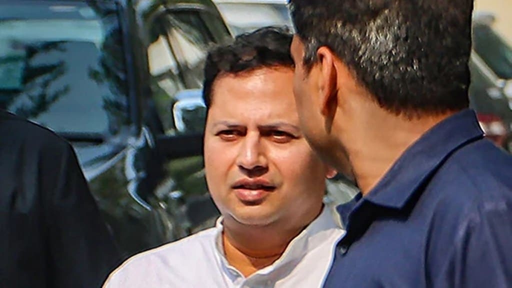 Ashok Gehlot's son appears before Enforcement Directorate in forex violation case Ashok Gehlot's son appears before Enforcement Directorate in forex violation case