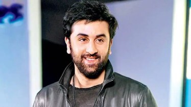 Ranbir Kapoor summoned by ED
