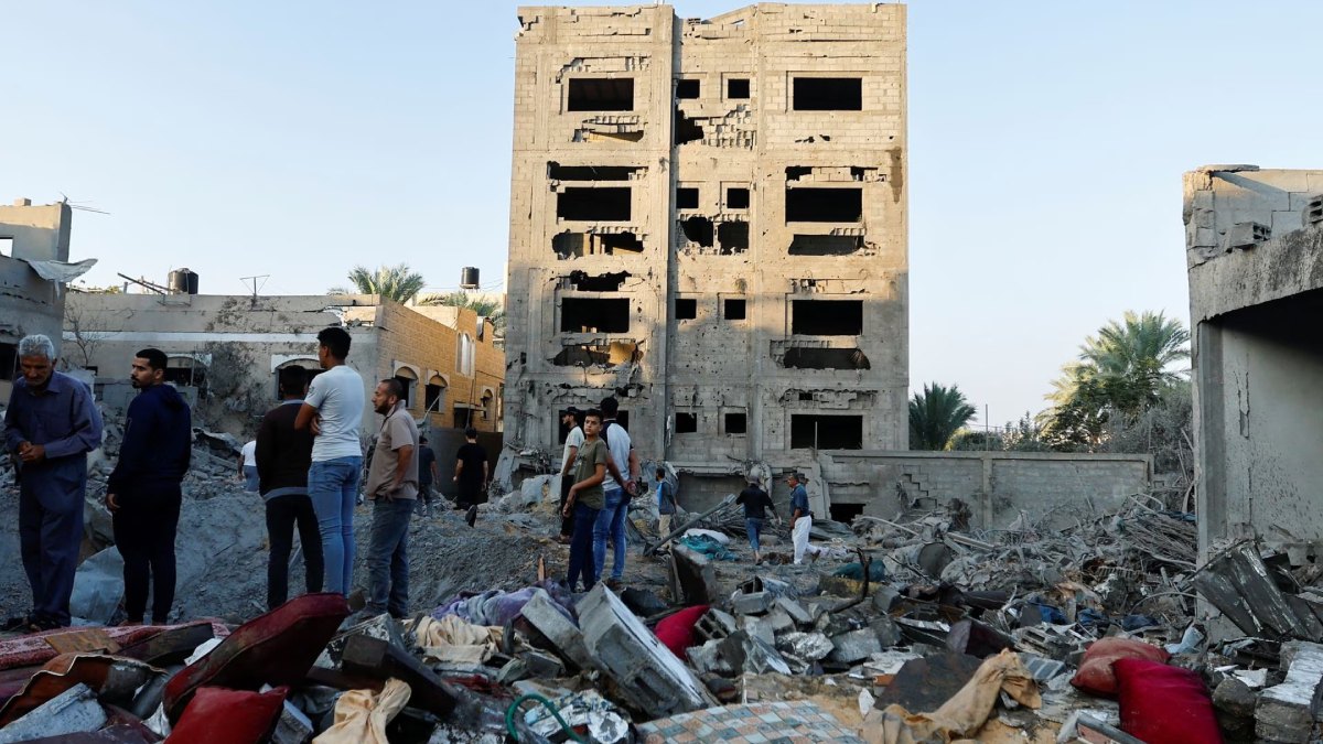Hamas tells Gaza residents to stay home as Israel ground offensive ...
