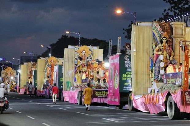 Showcasing of award winning idols of Goddess Durga at Red road to commemorate UNESCO's recognition Durga Puja as an 'Intangible Cultural Heritage of Humanity'. The carnival is organised by Government of West Bengal in Kolkata. Express photo by Partha Paul