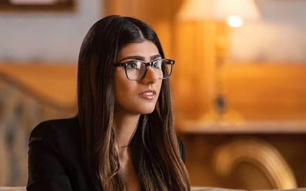 Mia Khalifa, Mia Khalifa Palestine, Mia Khalifa Palestine, Mia Khalifa Israel tweet, Mia Khalifa life, Mia Khalifa porn, watch Mia Khalifa porn, lifestyle