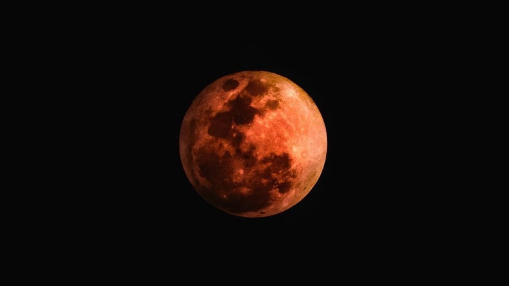 Lunar Eclipse 2023, Chandra Grahan 2023, Lunar Eclipse 2023 Date and Time, Lunar Eclipse 2023 Date, Partial Lunar Eclipse 2023, Lunar Eclipse 28 October, lunar eclipse live stream, lunar eclipse online watch