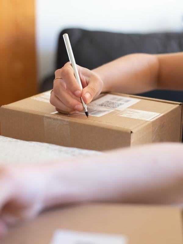 pexels-kampus-production-7857541