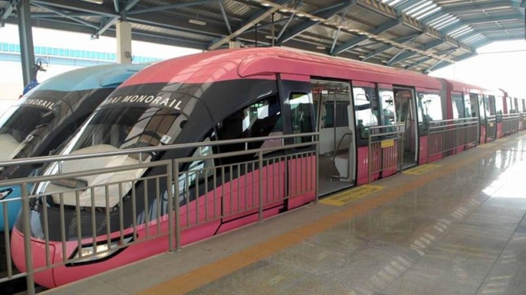 Monorail, Monorail travellers, MMRDA, monorail Chembur-Wadala-Jacob Circle route, Chembur-Wadala-Jacob Circle line, monorail route, monorail rakes, monorail timings, monorail fare, Monorail, Monorail travellers, MMRDA, monorail Chembur-Wadala-Jacob Circle route, Chembur-Wadala-Jacob Circle line, monorail route, monorail rakes, monorail timings, monorail fare,