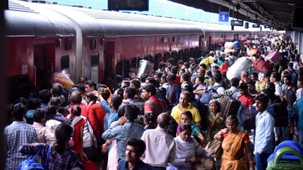 festival special trains, indian railways festival special trains, festival special trains in diwali, festival special trains during chhath, festival special trains 2023,