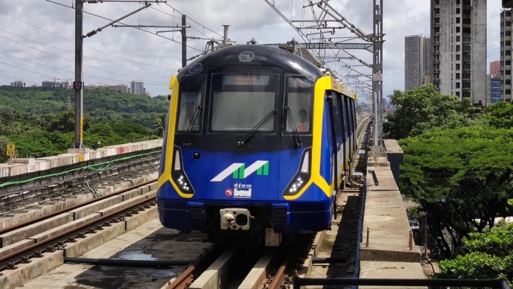 Mumbai Metro Line 2A, Mumbai Metro Line 7, MMRDA, Diwali gift for mumbaikars, mumbai metro timings, mumbai metro timetable,