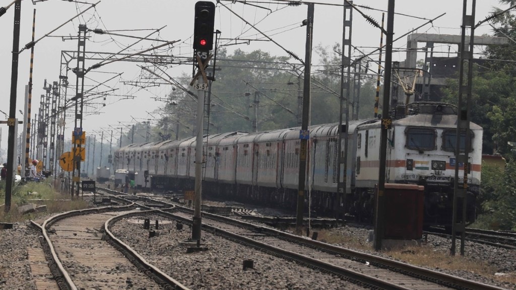 South Central Railway, Jansadharan Special train, Jansadharan Special train from secunderabad, secunderabad-raxaul Jansadharan Special train, Secunderabad-Raxaul-Secunderabad Jansadharan Special train, Secunderabad-Raxaul-Secunderabad Jansadharan Special train travel time, Secunderabad-Raxaul-Secunderabad Jansadharan Special train stoppages, Secunderabad-Raxaul-Secunderabad Jansadharan Special train NTES, Secunderabad-Raxaul-Secunderabad Jansadharan Special train timings,