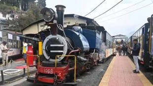 Darjeeling Himalayan Railway, Darjeeling Himalayan Railway train operations, Darjeeling Himalayan Railway train services, Darjeeling Himalayan Railway joy ride trains, Darjeeling Himalayan Railway route, Darjeeling Himalayan Railway rail link,