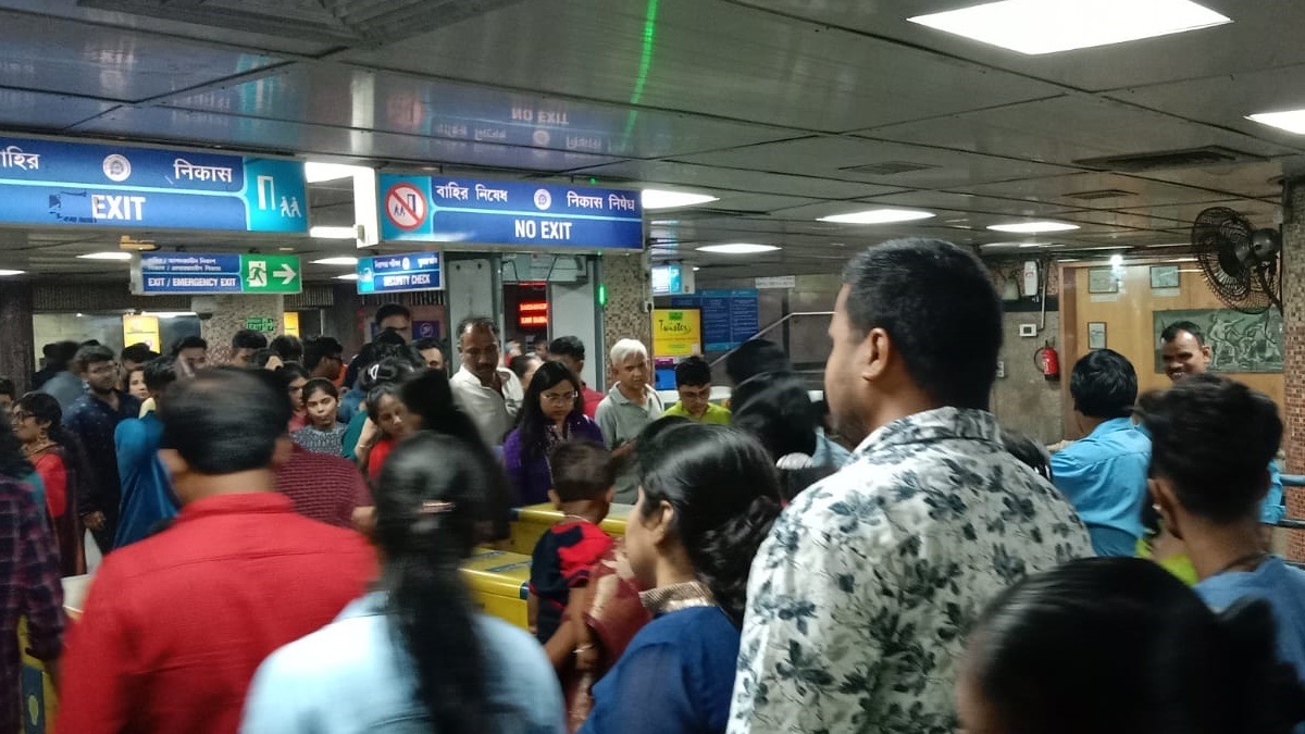 Kolkata Metro, Kolkata Metro smart card sales, sales of smart card in Kolkata Metro, smart card purchase in kolkata metro, Metro Ride Kolkata App, Sale of Kolkata Metro Smart Tokens during Durga Puja 2023