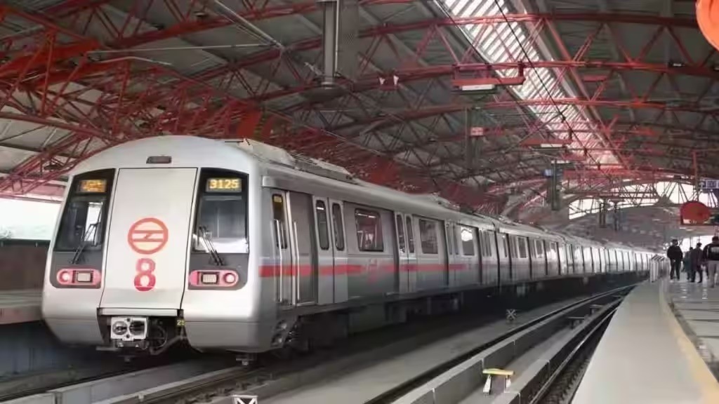 Delhi Metro, Delhi Metro commuters, Delhi Metro services, Delhi Metro services on diwali, Delhi Metro last train on diwali, Delhi Metro timings, Delhi Metro new timings, Delhi Metro guidelines, Delhi Metro latest update,
