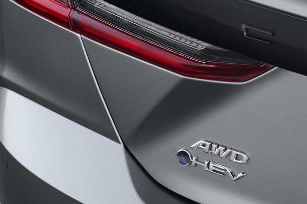 2025_Toyota_Camry_XSE_012