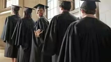 Studying Abroad, global job market, right training program, career goals, aspirations