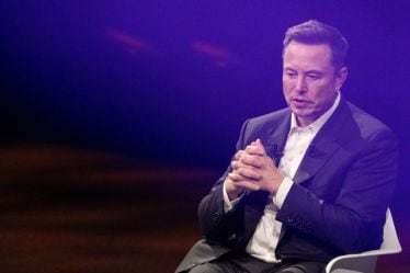 Elon Musk at Paris Viva Tech Fair