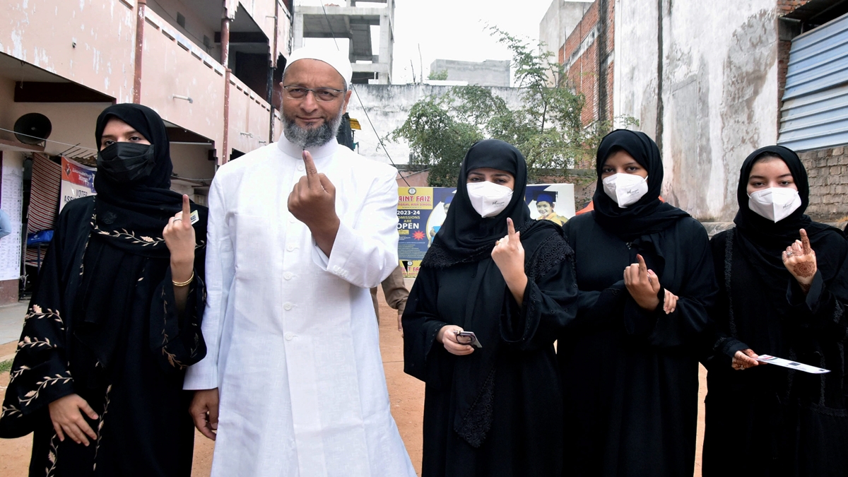 Telangana Election 2023 Voting Live Updates: Voting for 119 assembly seats underway. Telangana Election 2023 Voting Live Updates: Voting for 119 assembly seats underway.