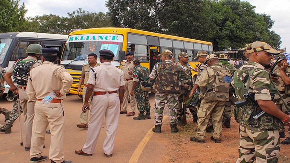 Chhattisgarh elections | CRPF jawan on poll duty injured in blast by Naxals in Sukma Chhattisgarh elections | CRPF jawan on poll duty injured in blast by Naxals in Sukma