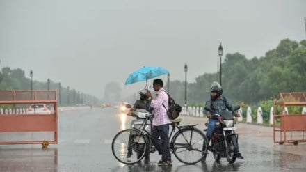 Delhi gets brief relief as rain improves air quality slightly, AQI at 365
