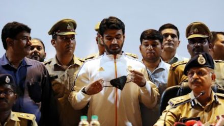 Supreme Court, Shrikant Tyagi, Noida assault case, police protection plea, Allahabad High Court, outraging modesty, criminal trespass, voluntary causing hurt, intentional insult, criminal intimidation, Gangster Act, impersonation, UP government stickers, bail, violence