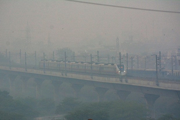 Amid a surge in farm fires and unfavourable weather conditions, scientists have warned of a spike in the pollution levels in the Delhi-NCR region in the next two weeks. (PTI Photo)