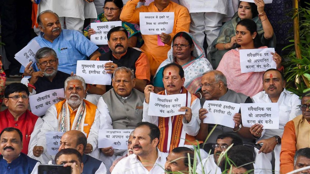 Nitish Kumar stokes row with remarks against Jitan Manjhi Nitish Kumar stokes row with remarks against Jitan Manjhi