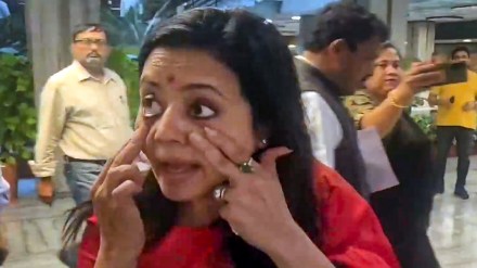 Cash-for-query row: Mahua Moitra writes to Lok sabha speaker, alleges ' Vastraharan' of dignity by Ethics Committee