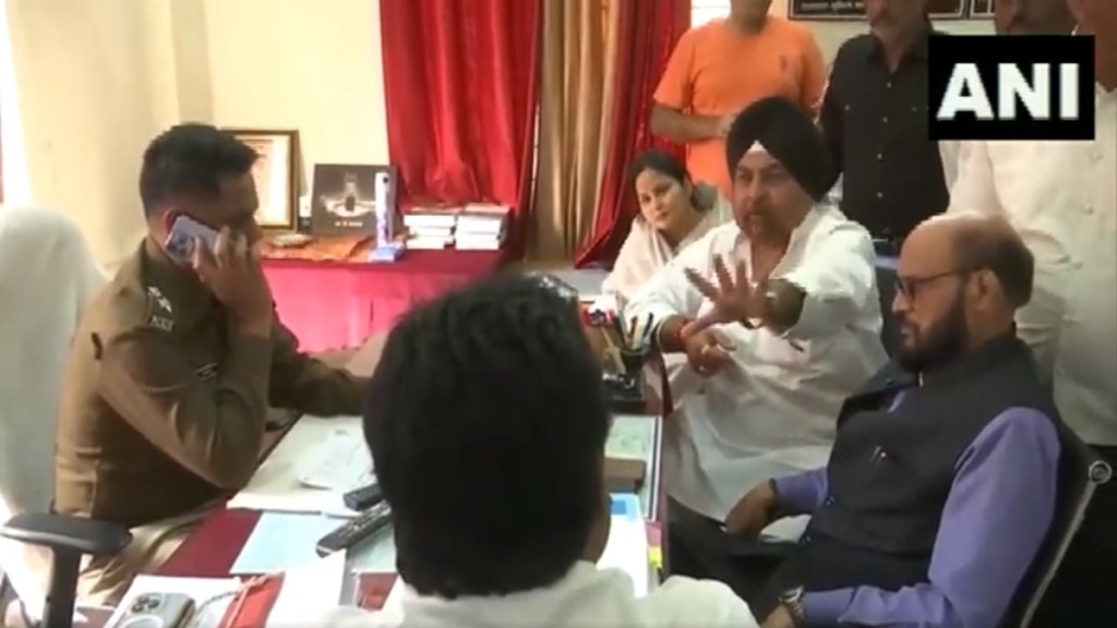 MP Elections 2023: BJP MLA Malini Gaur's son beaten up by Congress workers MP Elections 2023: BJP MLA Malini Gaur's son beaten up by Congress workers