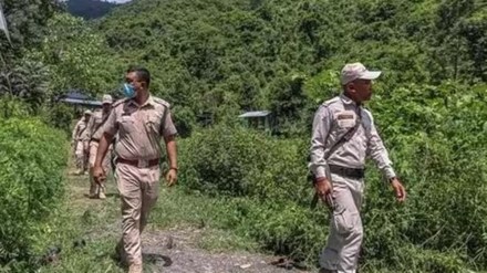 Police convoy sent as reinforcement after cop's killing ambushed in Manipur's Moreh, 3 injured Police convoy sent as reinforcement after cop's killing ambushed in Manipur's Moreh, 3 injured