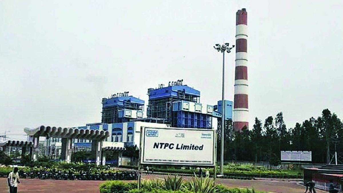 NTPC, installed capacity, Renewable Energy, Dayapar Project, capacity addition, solar, wind capacity, NGEL, sustainability