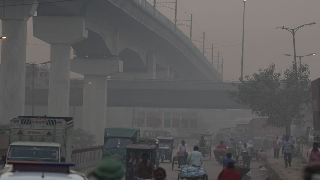 Delhi pollution, Delhi Air Pollution, Stubble burning, air quality, healthcare news,