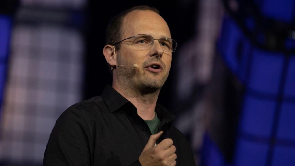 Technology,Technology,Business,Microsoft Corp,Amazon.com Inc,Alphabet Inc,Satya Nadella,Satya Nadella