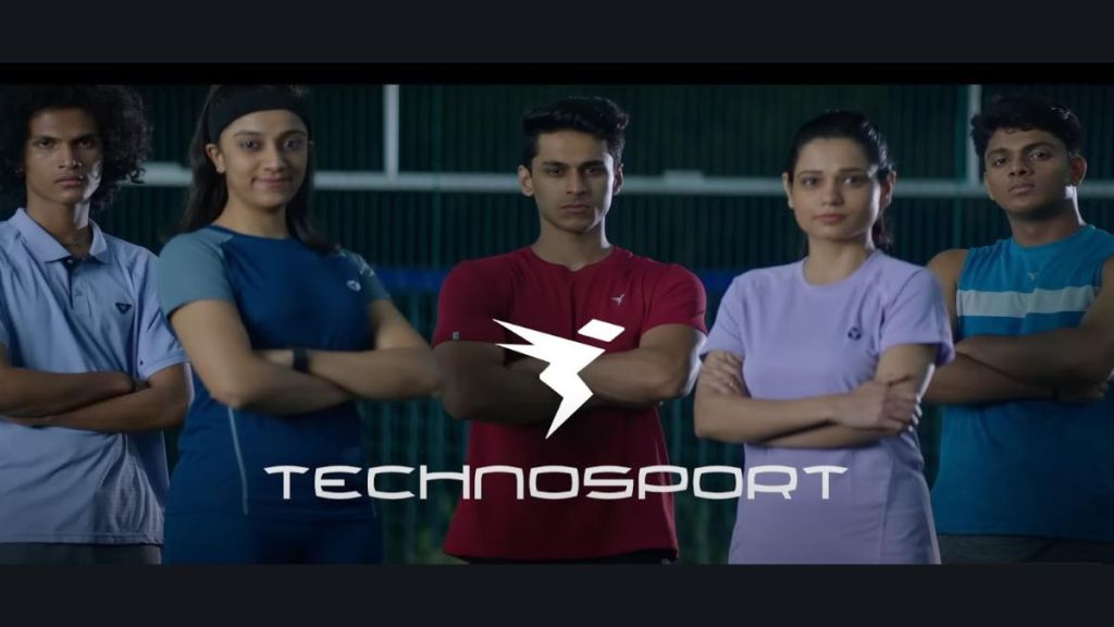 The film focuses on teenagers playing cricket with the world cup level intensity and sincerity