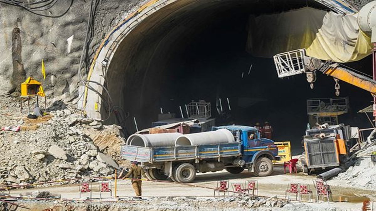 Uttarkashi tunnel collapse : Plasma cutter flown in to remove auger blades from rubble