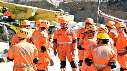 Uttarkashi tunnel collapse: Rescue operations to be completed by end of day, says NDRF chief