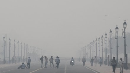 Delhi's air quality remains in 'severe' category ahead of Diwali Delhi's air quality remains in 'severe' category ahead of Diwali