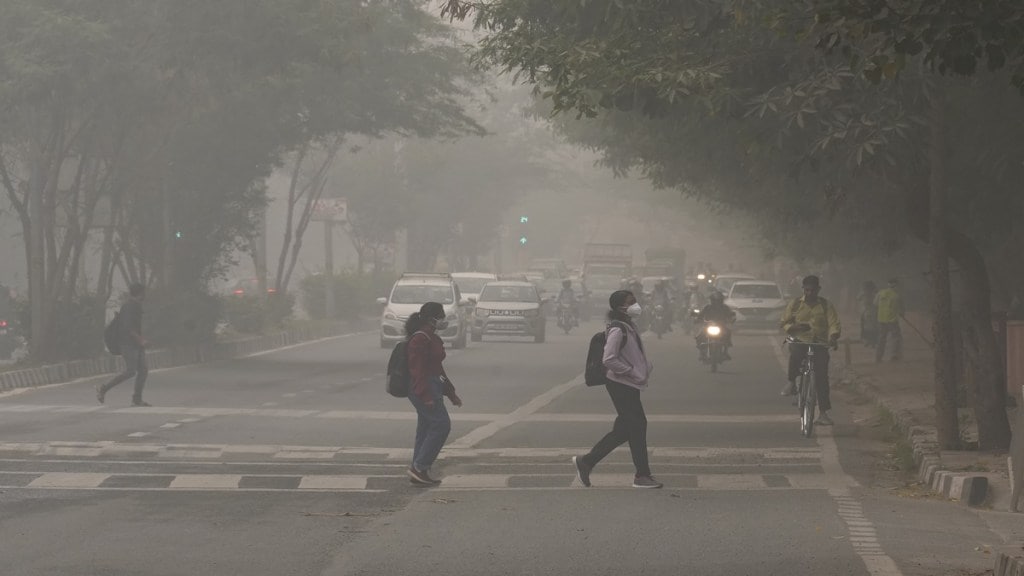 Delhi Air Pollution: AQI deteriorates to 'severe plus’ category, Delhi minister hints at odd-even car scheme