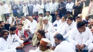 MP Elections 2023:Singh, along with party MLAs Alok Chaturvedi and Vikram Singh, began the sit-in protest on Saturday and spent the night in a tent outside the police station.